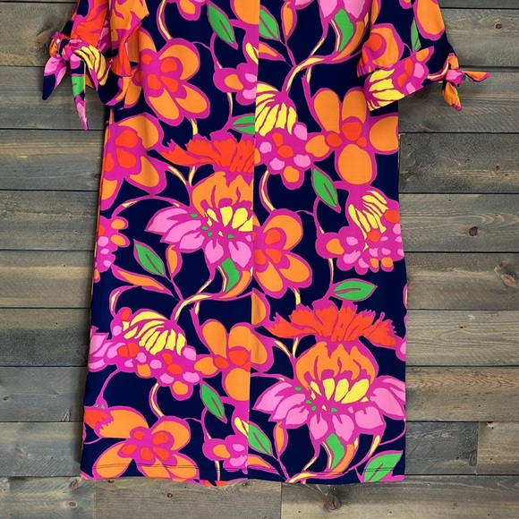 New Trina by Trina Turk Vinet Floral Jersey Split Sleeve Mini Dress Size Small - Picture 8 of 15